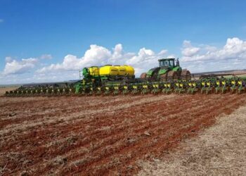 Gigantes agrícolas amenazan la comida global y la vida rural del planeta 