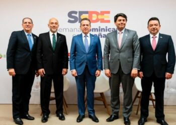 RD extiende la alfombra roja a España para invertir en manufactura avanzada