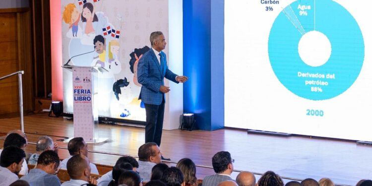 Asegura gas, petróleo y tierras raras marcan el futuro de RD