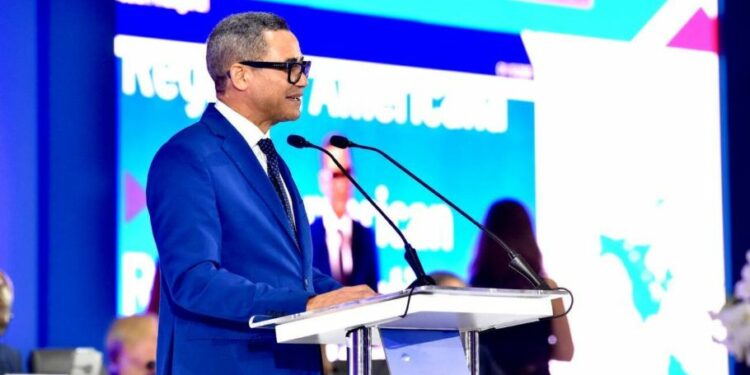 Trabajo destaca 512,000 empleos creados en cinco años 