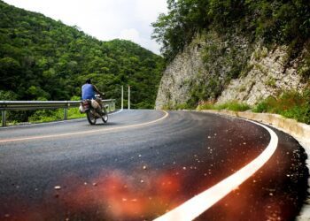 Abinader inaugura carreteras y bulevar que impulsan el desarrollo de San Juan