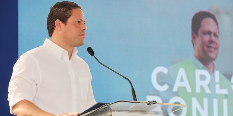 Sueño concreto: 760 familias reciben sis casas en San Luis