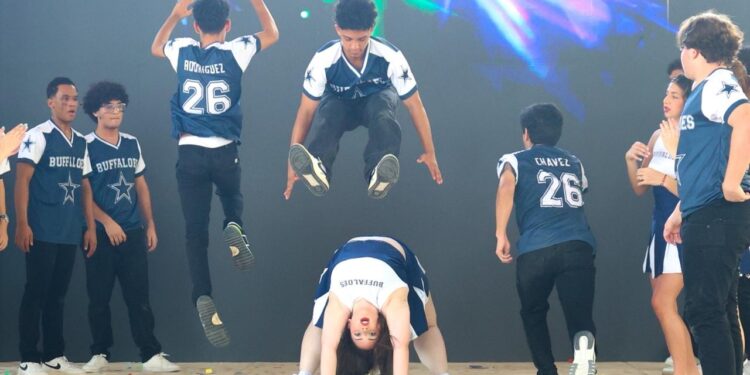 LUXENTIA 2026: un lanzamiento lleno de luz, unión y emoción