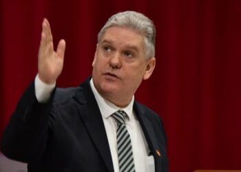 Imputado por espionaje y corrupción: Cuba acusa un exministro de Economía 