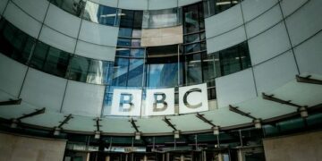 Dimisión en la cúpula de la BBC: cae el director por fragmentar un discurso de Trump
