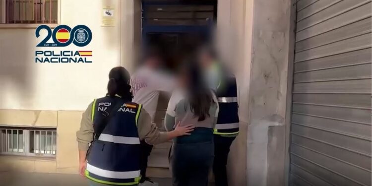 España en alerta máxima: el 'Efecto Bukele' y la caza de pandillas latinas