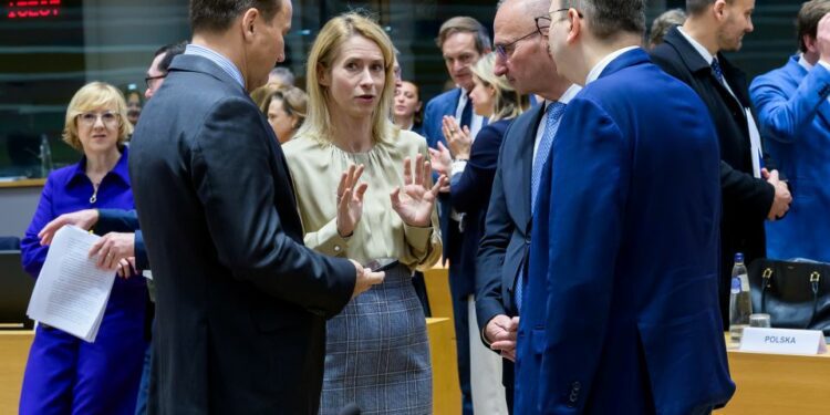 Estados Unidos y Rusia impulsa un plan de paz para Ucrania con cesiones y desarme 