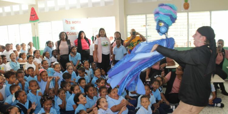 Viento, risas y teatro: el FITIJ 2025 enamora a los niños