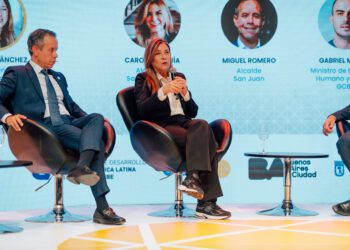 Carolina Mejía propone agenda regional de viviendas resilientes