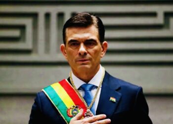 Rodrigo Paz asume la presidencia de Bolivia con un duro diagnóstico del país