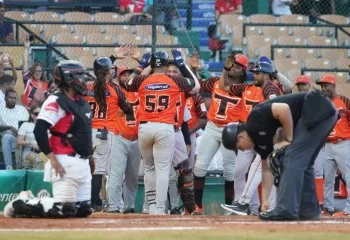 Ronaldo Hernández guía paliza taurina con grand slam decisivo