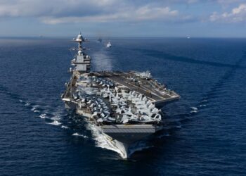 USS Gerald R. Ford de EE.UU. entra al Caribe en medio de tensión con Venezuela 