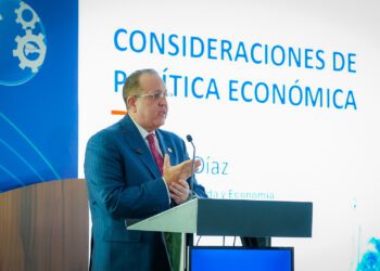 Magín Díaz pide confianza ante el rumbo económico
