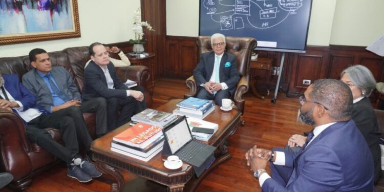 El Mescyt y el Inafocam buscan gran transformación uniendo sus sistemas