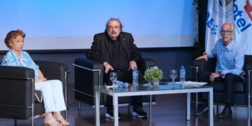 Ramonet advierte: la IA socava la verdad y pone en riesgo la democracia