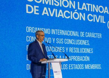 Abinader: "Sin conectividad aérea no hay éxito en turismo"
