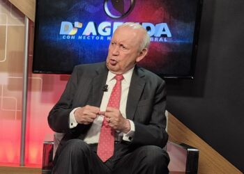 Alburquerque denuncia incompetencia en programas sociales