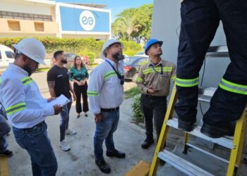 EDENORTE aclara facturación con paneles solares en gimnasio de Santiago