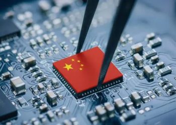 Golpe de timón en la IA: China crea un chip analógico 1,000 veces más potente