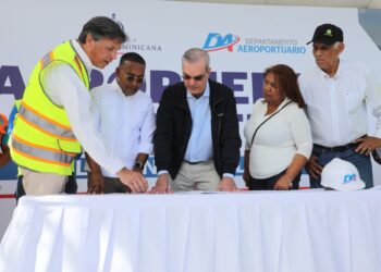 Abinader dinamiza San Juan con naves industriales que generan 500 empleos