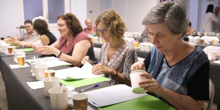 Nutrición sostenible: incorporan la proteína de insectos en lácteos y brownies